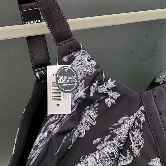 38F Black and White Graphic Print Bra - Picture 5 of 8